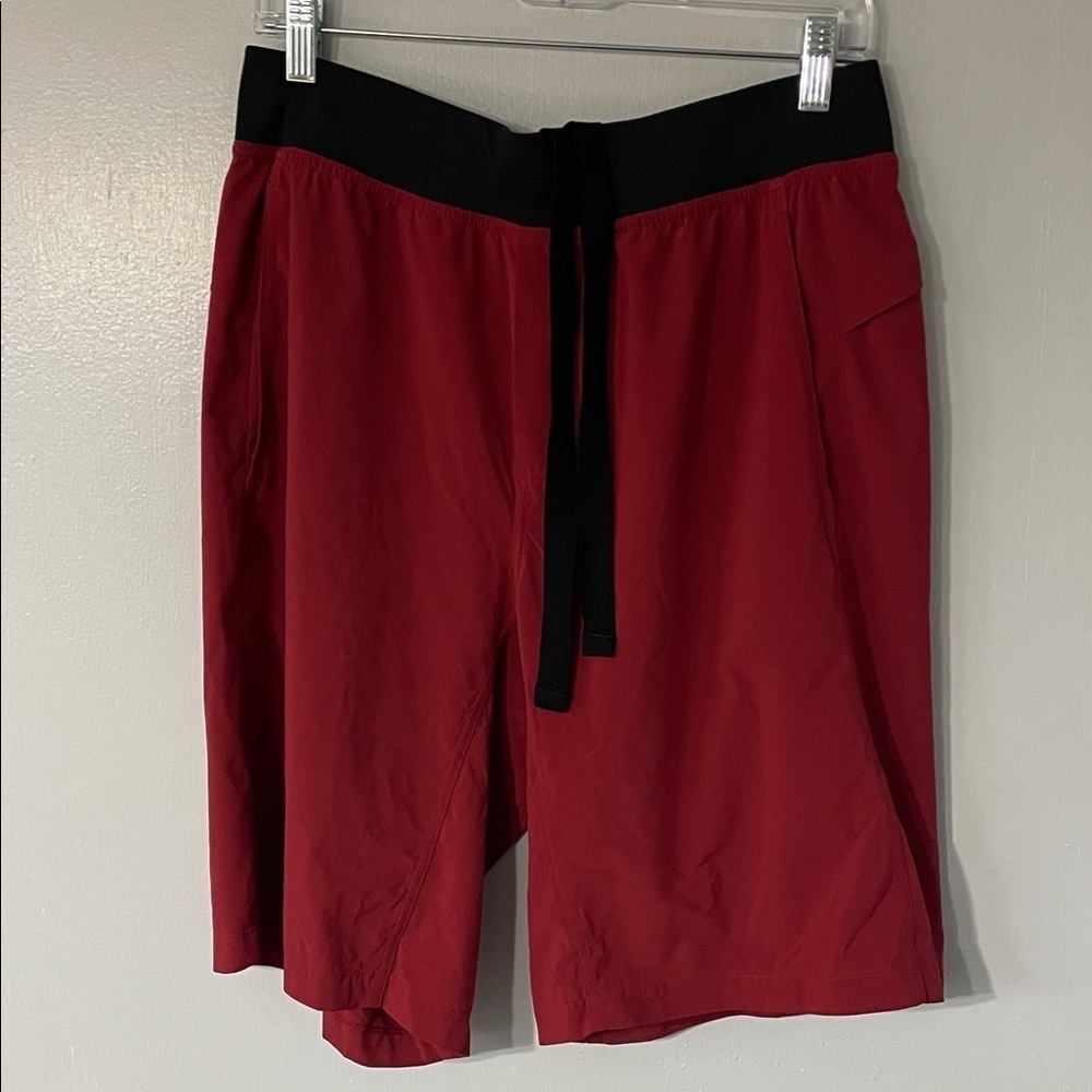 Lululemon tie shorts 11”